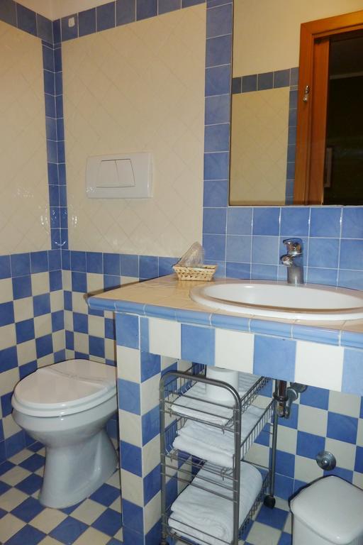 Hotel Sutrium Habitación foto